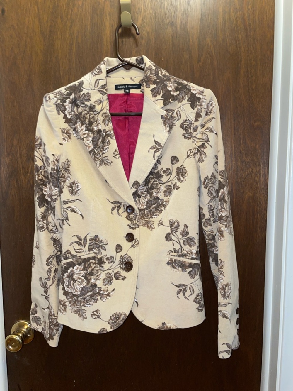 Supply & Demand size XS tan velour blazer w/floral print